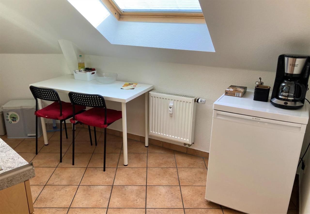 Gaestewohnung 4-Raum Wohnung Fuer 2-8 Personen Zwickau Ngoại thất bức ảnh